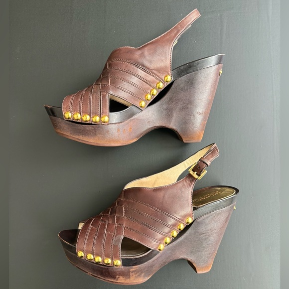 Michael Kors Brown Wedge Sandal. Size 9 - Picture 3 of 8